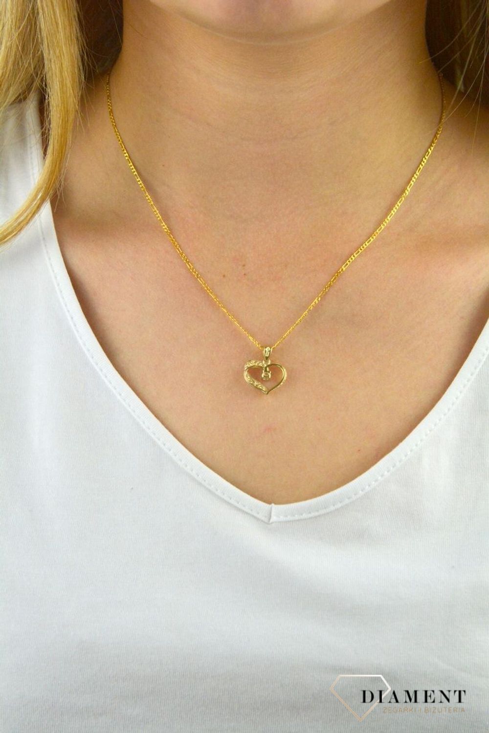 Złota zawieszka grawerowane serce ZA 6701. Złota zawieszka. Złota zawieszka serce. Złota zawieszka w kształcie serca. Idealna zawieszka na prezent. zawieszka dla ukochanej..jpg